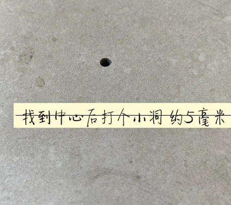 桃山瓷砖空鼓维修公司专业解答在瓷砖铺贴过程中，如果砂料搅拌不均匀，将会带来以下问题